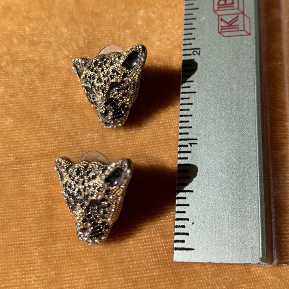 Jewelry - Cat earrings